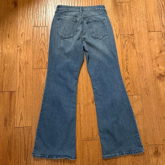Old Navy high rise wow flare jeans medium wash size 6 - Picture 6 of 11